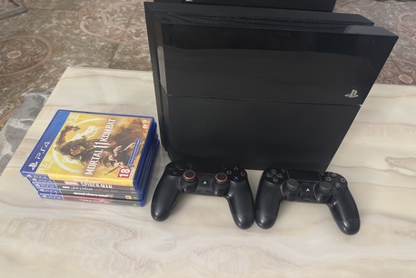 Riyadh, Video Games, SAR 1200,  PlayStation 4 500GB With Two Controllers And 5 Top Tier Games