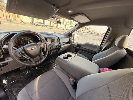 Riyadh, Vehicles, Cars & Trucks , Sar 95000,  Ford F-150,  2018,  Automatic,  63000 KM,  Ford F- L150 Good Condition