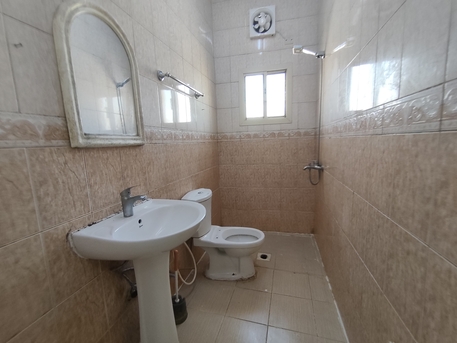 Salmaniya, Apartments, Flats, Houses & Villas, BHD 230/year,  2 BR,  Salmaniya:- 2Bhk Semifurnished Flat On Rent With Ewa..