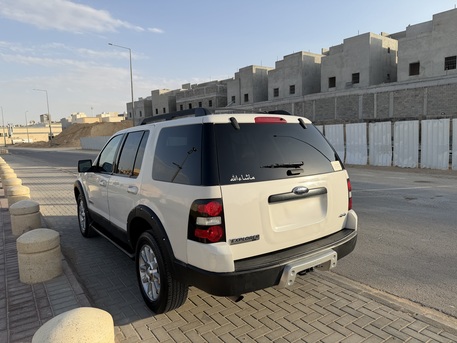 Riyadh, Vehicles, Cars & Trucks , SAR 1700,  Ford Explorer,  2008,  Automatic,  281 KM,   Ironman Edition