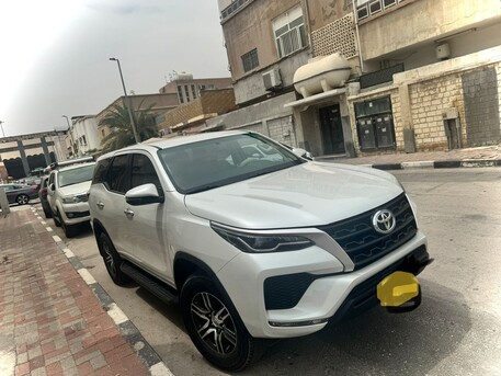 Dammam, Vehicles, Cars & Trucks , SAR 100000,  Toyota Fortuner,  2023,  Automatic,  75000 KM,    - SINGLE HANDED