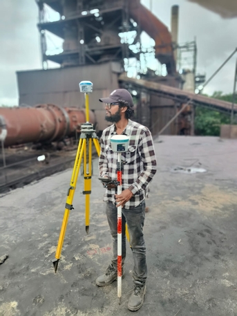 Jubail, Job Seekers, Land Surveyor Available | 5 Years Experience | Construction & Layout