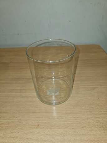 Jeddah, Pet Supplies, SAR 150,  Curved Glass Fish Tank (Aqurium) Free Stones & Small Rond Tank