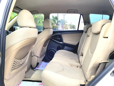 Manama, Vehicles, Cars & Trucks , BHD 2650,  Toyota RAV4,  2010,  Automatic,  176000 KM,  MID OPTION EXCELLENT CONDITION