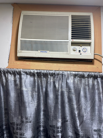 Manama, Air Conditioners, BHD 100,  Urgent Selling 2 Airconditioner Ac  Pearl Brand 1.5 Ton Piston Comprssor