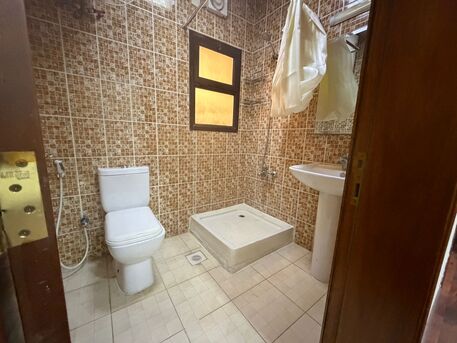 Adliya, Apartments, Flats, Houses & Villas, BHD 270/month,  Furnished,  1 BR,  Apartment For Rent In Adliya - Comfortable And Well-located  Near KFC