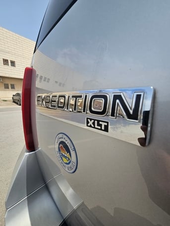 Riyadh, Vehicles, Cars & Trucks , Ford Expedition XLT,  2012,  Automatic,  334000 KM,  Ford Expedition