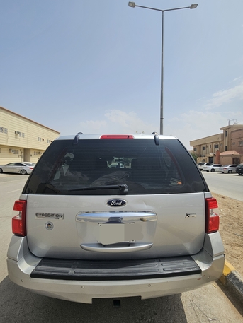 Riyadh, Vehicles, Cars & Trucks , Ford Expedition XLT,  2012,  Automatic,  334000 KM,  Ford Expedition