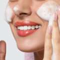 Balanced Cleansing For Easily Irritated Acne Skin