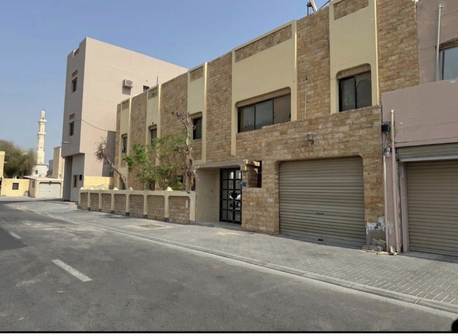 Isa Town, Apartments, Flats, Houses & Villas, BHD 900/year,  6 BR,  6 Bedrooms Villa For Rent In Isa Town Gate