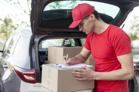 Lahore, Delivery, London Lifestyle In Pakistan: Shopping Online And Enjoying UK Foods