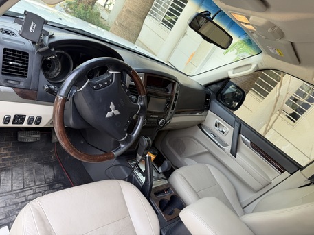 Riyadh, Vehicles, Cars & Trucks , SAR 72500,  Mitsubishi Pajero,  2020,  Automatic,  72000 KM,  3.8 V6, Low Milage Pajero