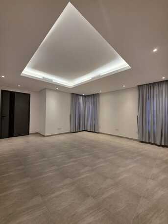 Kuwait City, Apartments, Flats, Houses & Villas, KWD 1300/month,  4 BR,  Ground Floor Apartment For Rent In Qadisiyah With A Private Entrance