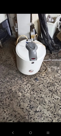 Jeddah, Air Conditioners, SAR 10,  Window. AC Washing Machine Child Bedroom.Dryer.bed, Cupboards For Sale