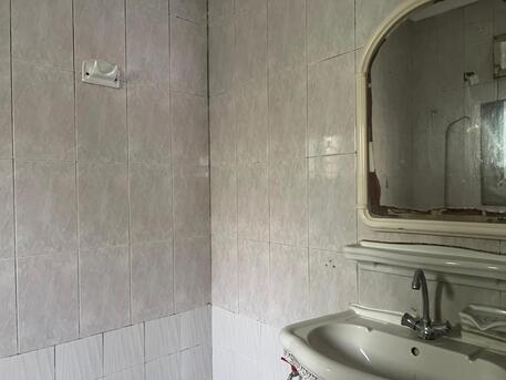 Salmaniya, Apartments, Flats, Houses & Villas, BHD 300/month,  5 BR,  Balcony | Big Hall | Families Appartment