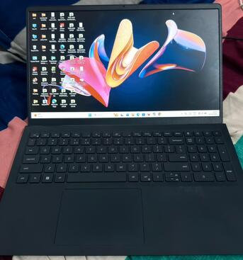 Al Malaz, Computers, SAR 1000,  Dell Vostro 15 3510 Laptop For Sale