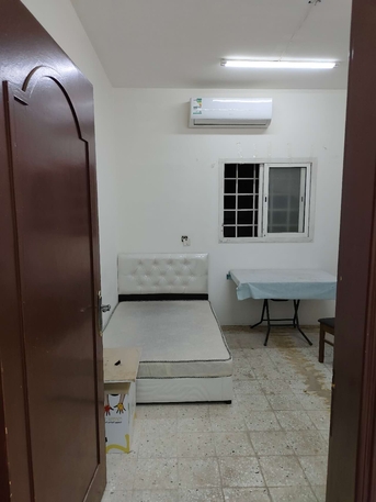 Riyadh, Apartments, Flats, Houses & Villas, SAR 1000/month,  3 BR,  1000sar Permonth One Room Water With Electricity And Gas Includ Near The Center Of Riyadh.