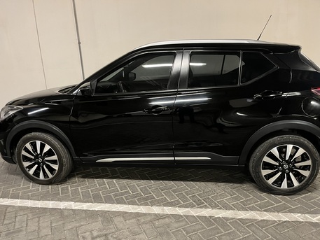 Hoora, Vehicles, Cars & Trucks , BHD 4300,  Nissan Kicks,  2019,  Automatic,  39000 KM,   Black  Model Full Option