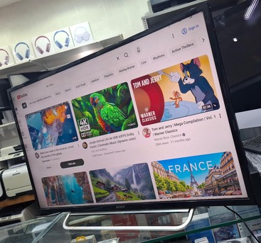 Manama, Computers, BHD 45,  Sony Bravia 40" Smart LED TV Built-in YouTube, Mobile Wireless Screen Sharing Good Working