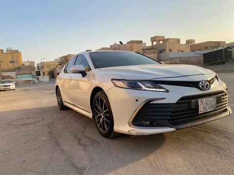 Riyadh, Vehicles, Cars & Trucks , SAR 77000,  Toyota Camry,  2023,  Automatic,  119000 KM,    Hybrid For Sale