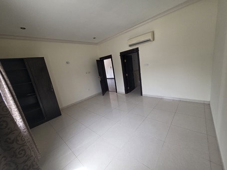 Mahooz, Apartments, Flats, Houses & Villas, BHD 300/month,  Furnished,  2 BR,  BHD:300/month SEMI FURNISHED 2BHK APARTMENT FOR RENT IN MAHOOZ -: MUNEEB *35041493