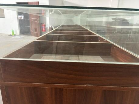 Dammam, Furniture, SAR 1,  WELL-MAINTAINED DISPLAY COUNTERS FOR SALE 🌟 Perfect For Dates | Nuts | Chocolate | Dry Fr