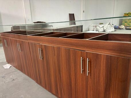 Dammam, Furniture, SAR 1,  WELL-MAINTAINED DISPLAY COUNTERS FOR SALE 🌟 Perfect For Dates | Nuts | Chocolate | Dry Fr