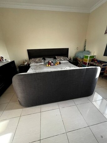 Khobar, Furniture, SAR 3000,  Luxury Super King Multimedia Bed (200?210) With Built‑In Speakers, Subwoofer & Hidden Moto