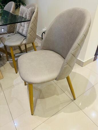 Jeddah, Furniture, SAR 1800,  Dining Table
