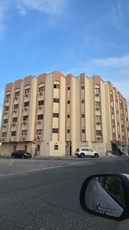 Juffair, Apartments, Flats, Houses & Villas, BHD 260/month,  2 BR,  Semi Furnished Family Flats For Rent In Juffair Opposite To Al Jazeera Supermarket With E