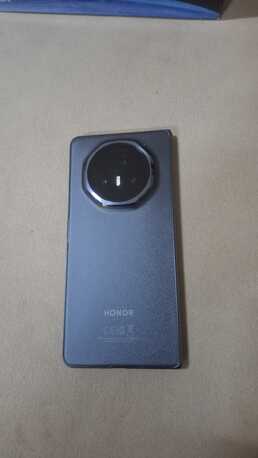 Al Seef, Mobile Phones, BHD 300,  Honor Magic V3 Fold