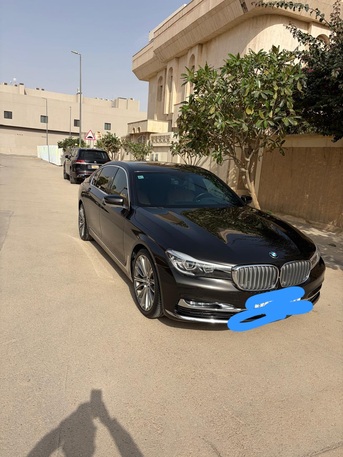 Riyadh, Vehicles, Cars & Trucks , SAR 150000,  BMW 740LI,  2019,  Automatic,  65000 KM,