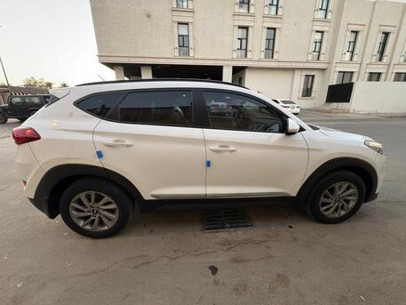 Riyadh, Vehicles, Cars & Trucks , SAR 37000,  Hyundai Tucson,  2016,  Automatic,  416000 KM,   ,