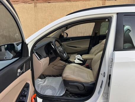 Riyadh, Vehicles, Cars & Trucks , SAR 37000,  Hyundai Tucson,  2016,  Automatic,  416000 KM,   ,