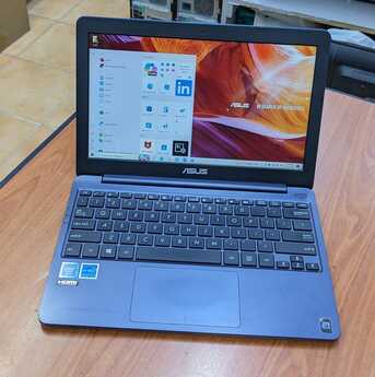 Manama, Computers, BHD 43,  ASUS Laptop Good Working Condition Excellent Battery For Online Classes Teams,Zoom Install