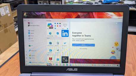 Manama, Tablet Computers, BHD 43,  ASUS Laptop Good Working Condition Excellent Battery For Online Classes Teams,Zoom Install