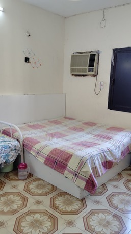 Jeddah, Household Items, SAR 250,  King Size Cot With Mattress And Steel Body Inside