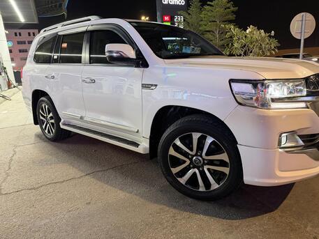 Khobar, Vehicles, Cars & Trucks , SAR 183000,  Toyota Land Cruiser GXR 2019 For Sale,  2019,  Automatic,  169000 KM,