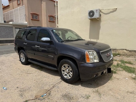 Riyadh, Vehicles, Cars & Trucks , SAR 32000,  Gmc Yukon,  2010,  Automatic,  279000 KM,     &ndash; Well Maintained