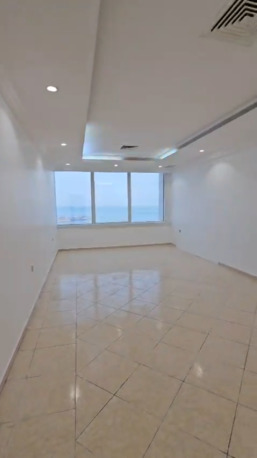 Salmiya, Apartments, Flats, Houses & Villas, KWD 550/month,  3 BR,  Apartment For Rent In Salmiya With A Sea View.