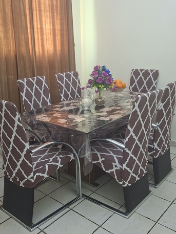 Riyadh, Furniture, SAR 600,  Dining Table With 6 Chairs