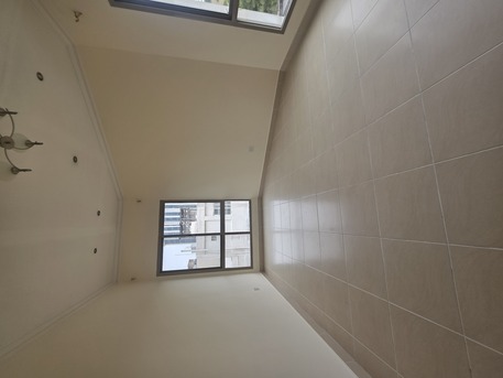 Manama, Apartments, Flats, Houses & Villas, BHD 200/month,  2 BR,  @2BATHROOM Hall Kitchen Without Electricity
