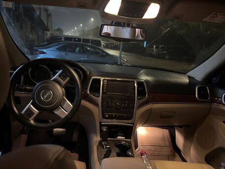 Riyadh, Vehicles, Cars & Trucks , SAR 40000,  Jeep Grand Cherokee Limited,  2013,  Automatic,  161000 KM,  SUV For Sale -  V6 3.6L Engine 4x4