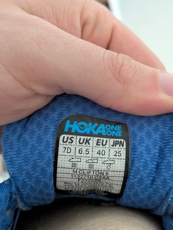 Riyadh, Clothing & Accessories, SAR 300,  Hoka Clifton 9 Professional Running Shoes