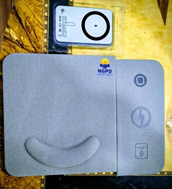 Jubail, Electronics, SAR 250,  Wireless Charger And Wireless Mouse Pad