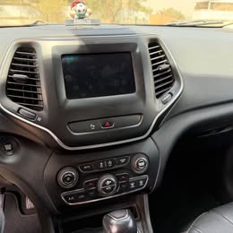 Riyadh, Vehicles, Cars & Trucks , SAR 61000,  Jeep Cherokee Longitude,  2019,  Automatic,  112000 KM,  ????   &ndash; Premium Condition | Luxury Drive ????
