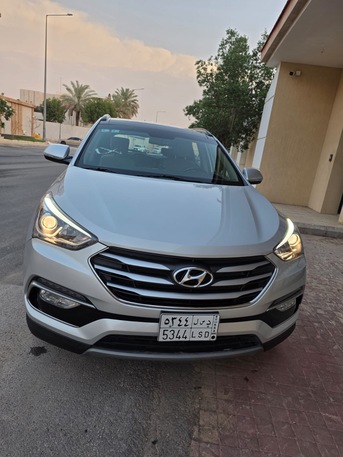 Riyadh, Vehicles, Cars & Trucks , SAR 67500,  Hyundai Santa Fe,  2018,  Automatic,  47000 KM,  Semi Full Option