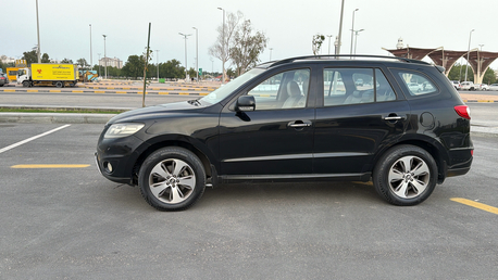 Khobar, Vehicles, Cars & Trucks , SAR 33000,  Hyundai Santa Fe,  2012,  Automatic,  208400 KM,  SUV For Sale