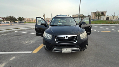 Khobar, Vehicles, Cars & Trucks , SAR 33000,  Hyundai Santa Fe,  2012,  Automatic,  208400 KM,  SUV For Sale