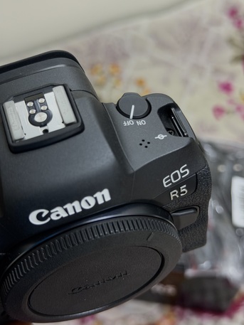 Al Sahafa, Photo & Video, SAR 7999,  CANON R5 BODY ONLY